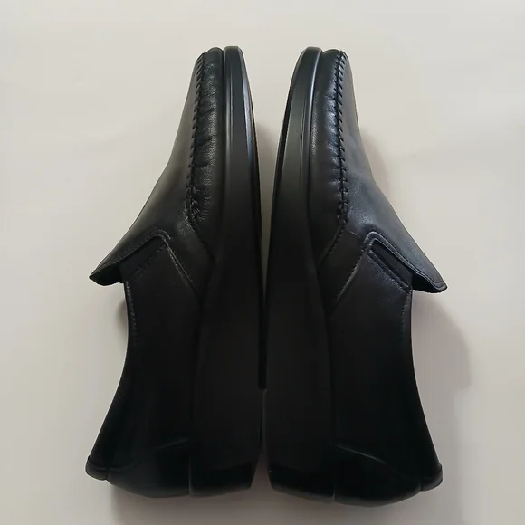 SAS Black Leather Comfort Loafers Women. - Picture 9 of 16